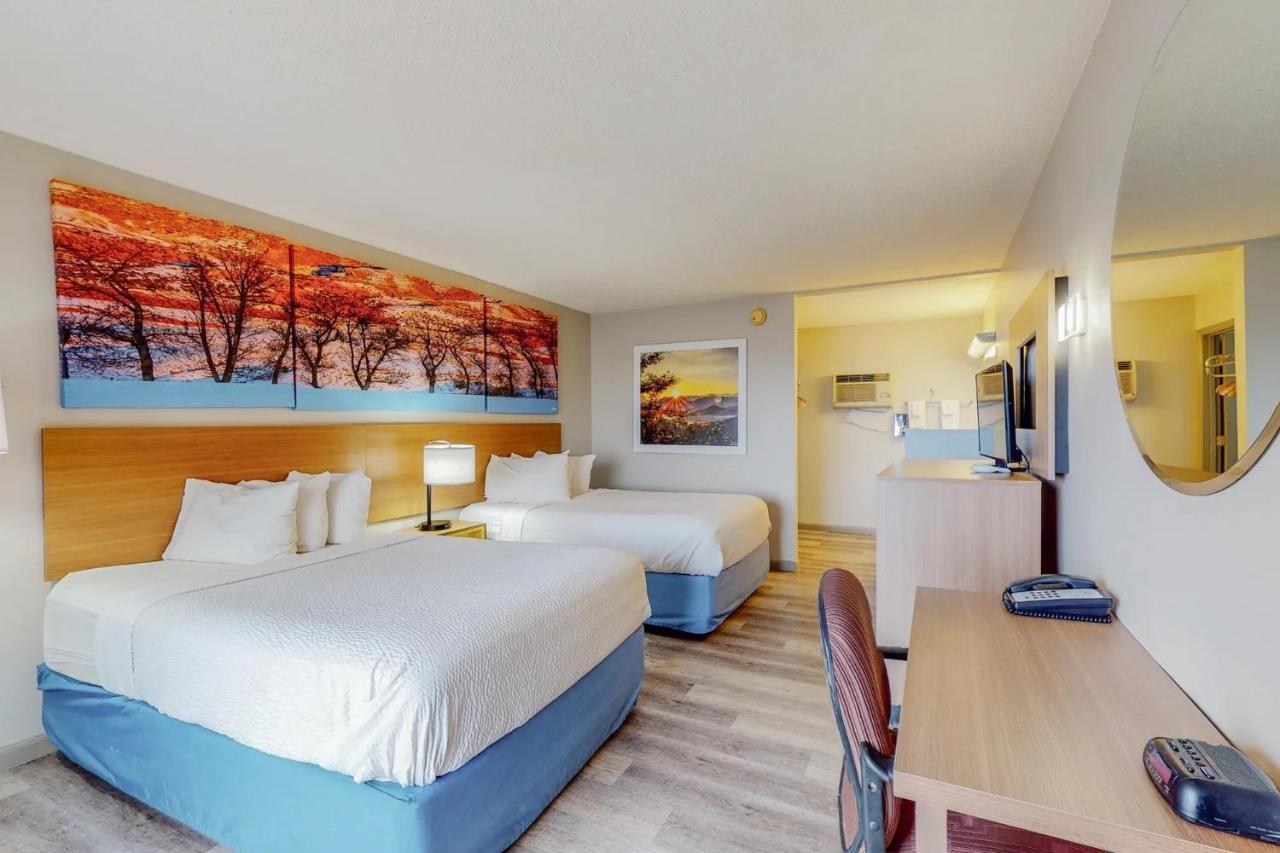 Days Inn By Wyndham Socorro Eksteriør billede