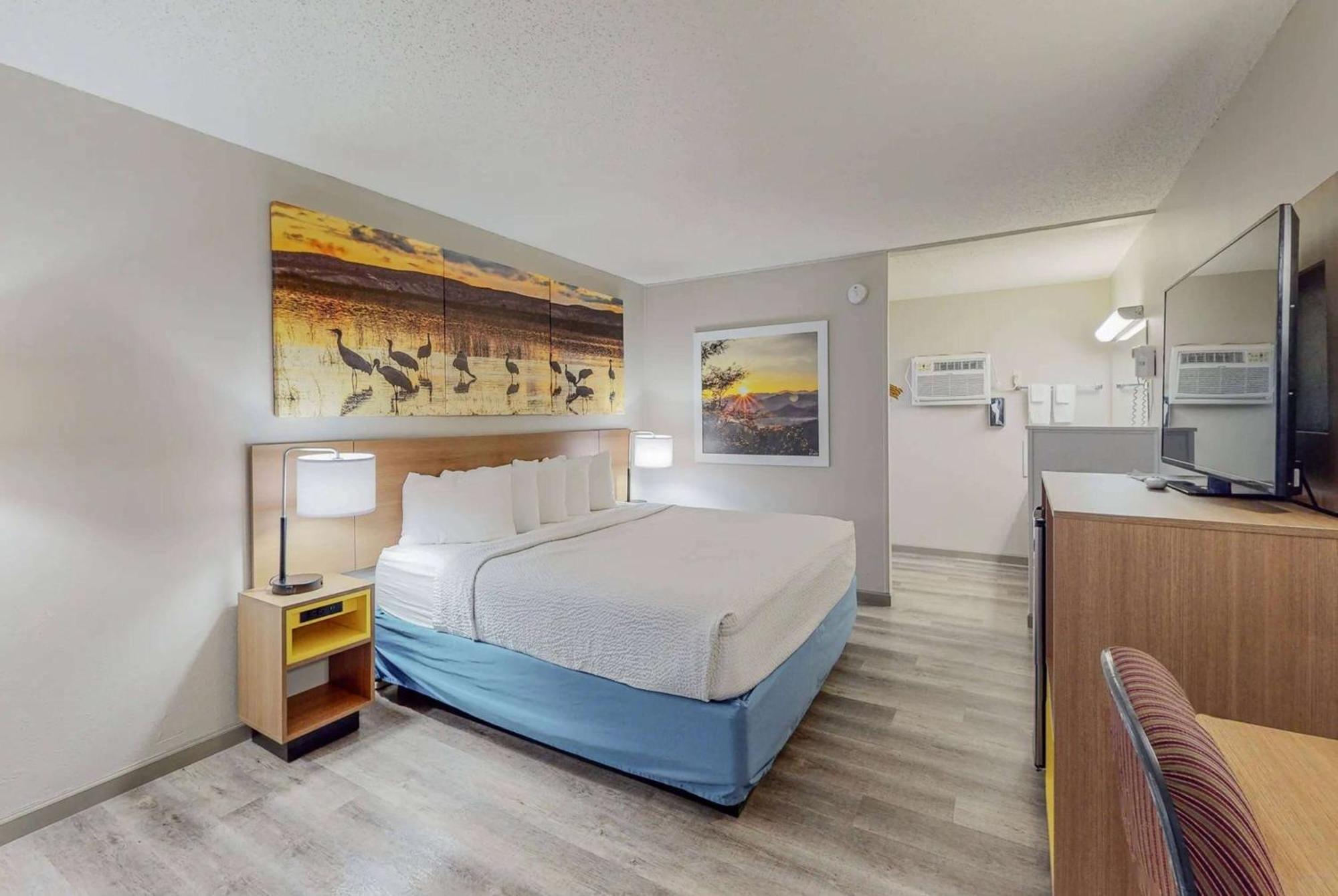Days Inn By Wyndham Socorro Eksteriør billede