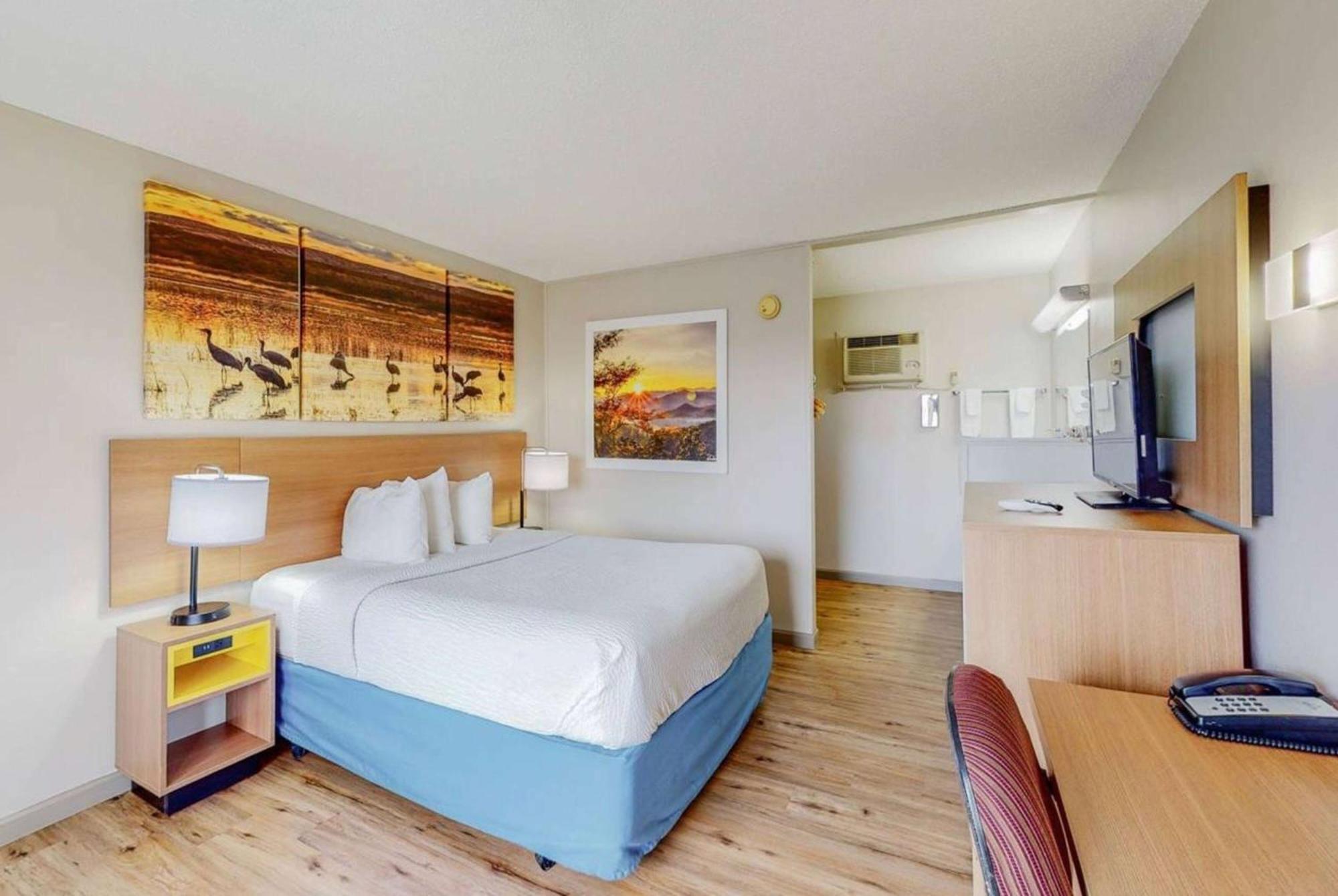 Days Inn By Wyndham Socorro Eksteriør billede