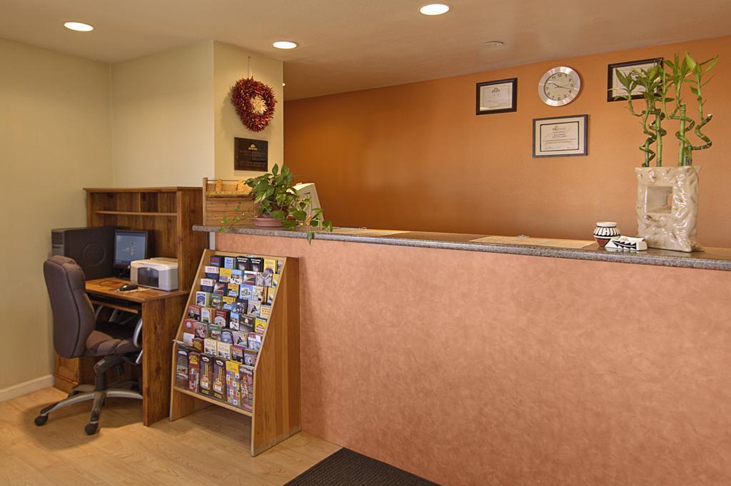 Days Inn By Wyndham Socorro Interiør billede